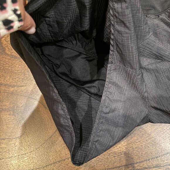 All in motion, black athletic shorts size large - Picture 4 of 5